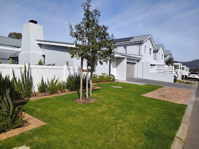 House for rent in Paarl, Drakenstein Local Municipality