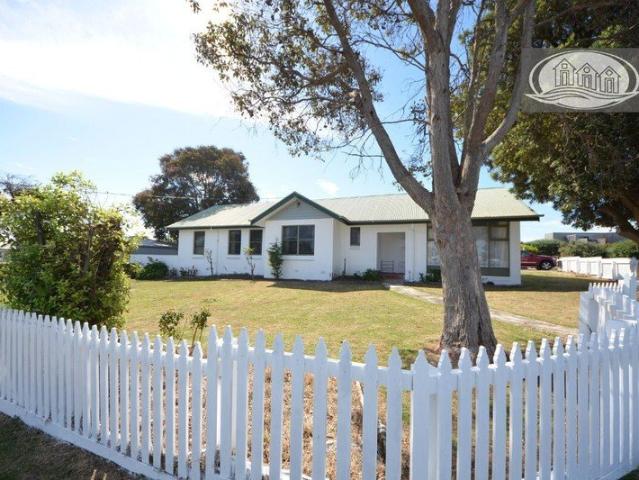 House for rent in Portland, Victoria
