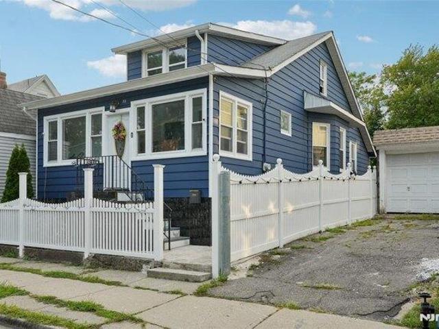 House for sale in Garfield, New Jersey