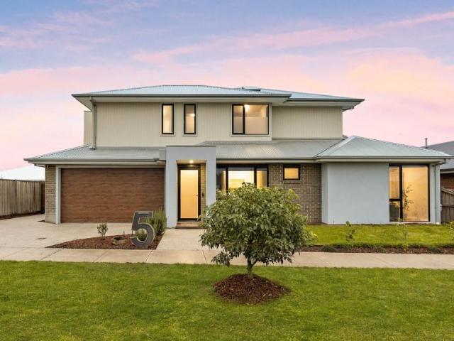 House for sale in Gisborne, Victoria