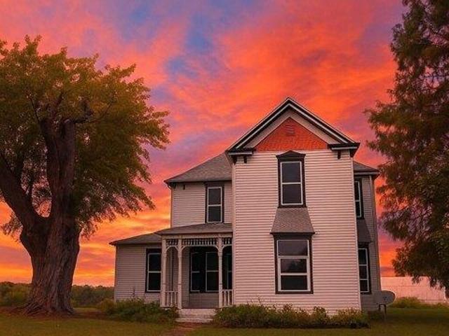 House for sale in Glasgow, Missouri
