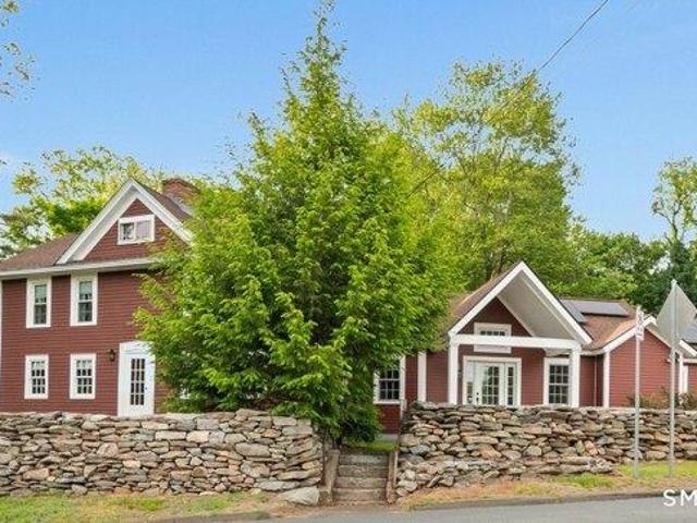 House for sale in Glastonbury, Connecticut
