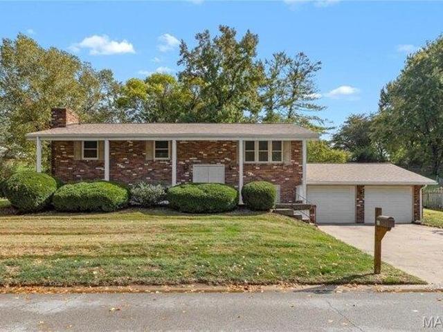 House for sale in Glen Carbon, Illinois