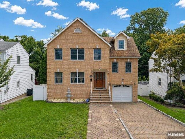 House for sale in Bloomfield, Essex County