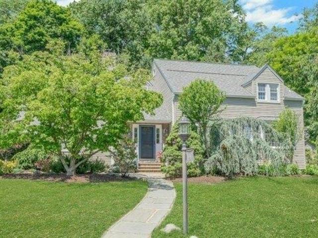 House for sale in Glen Rock, New Jersey