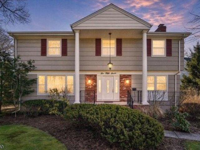 House for sale in Passaic, New Jersey