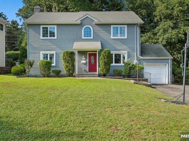 House for sale in Glen Rock, New Jersey