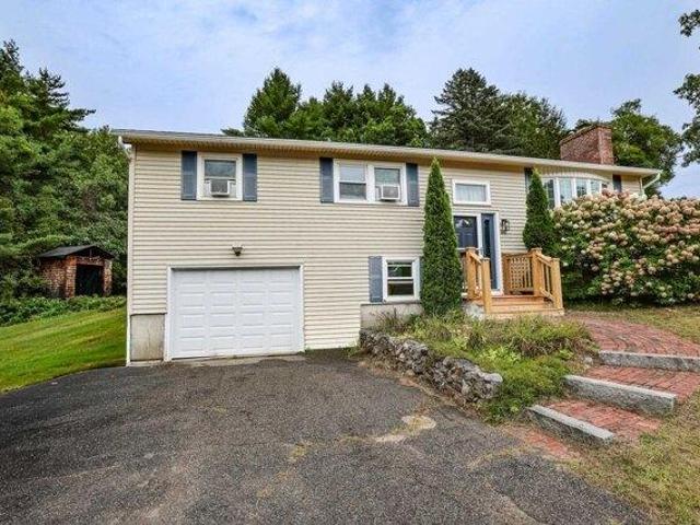 House for sale in New Hampshire