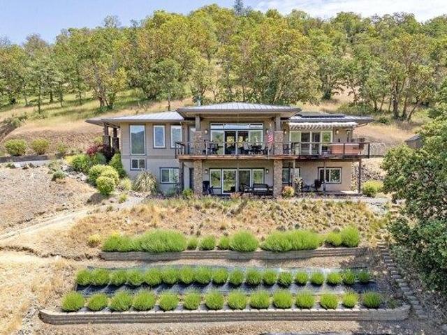 House for sale in Gold Hill