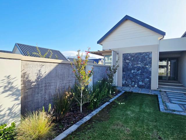 Apartment for sale in Groot Brak Rivier, Western Cape