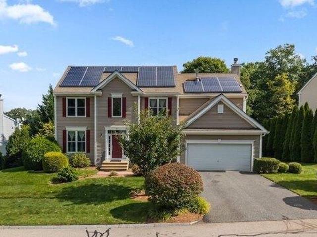 House for sale in Farnumsville, Grafton