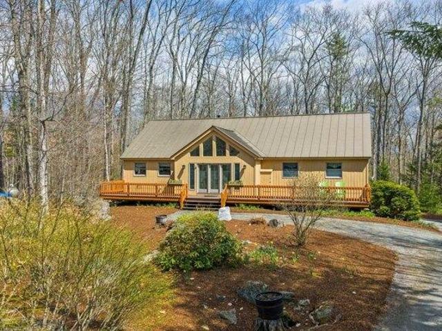 House for sale in New Hampshire