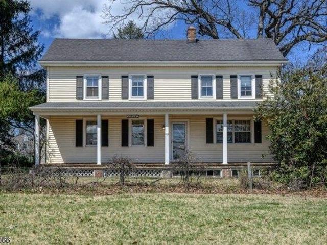 House for sale in Springdale, Warren Township