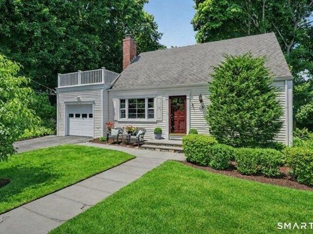 House for sale in Mianus, Greenwich