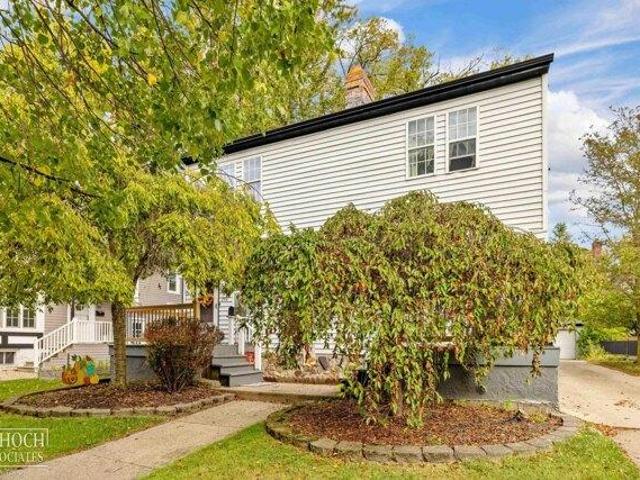 House for sale in Grosse Pointe, Michigan