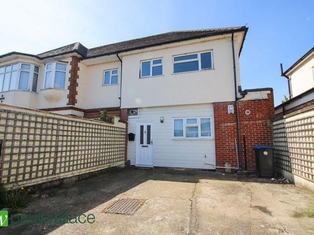 Flat for sale in Greater London