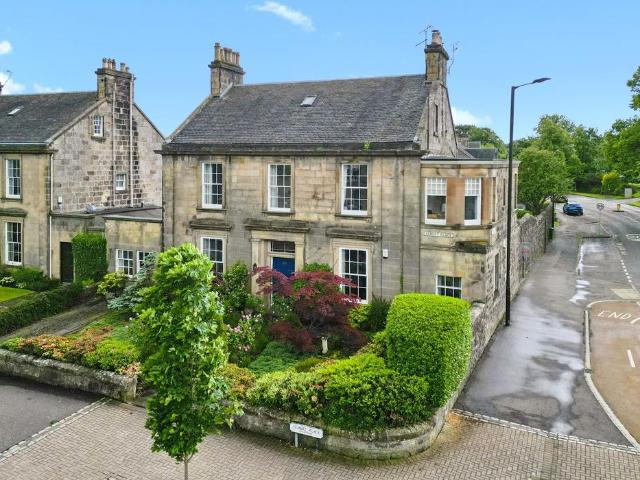 Flat for sale in Cambuskenneth, Scotland