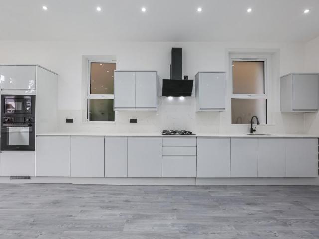 Flat for rent in Wallington, Greater London
