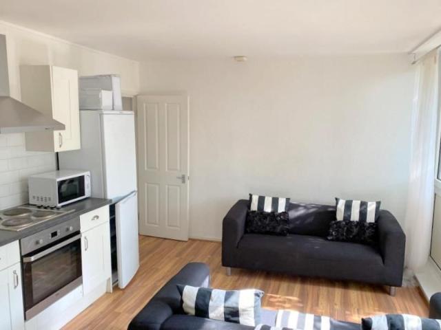 Apartment for rent in Roehampton, Greater London