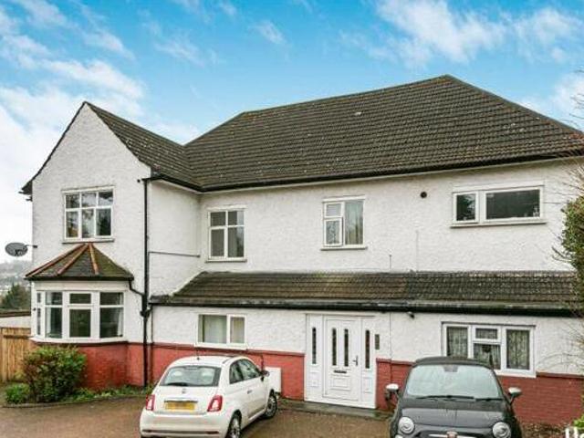 House for rent in Surrey