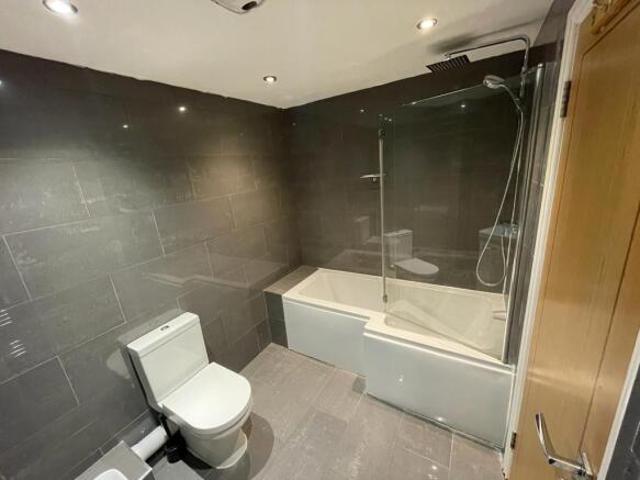 Maisonette for rent in Cat Hill