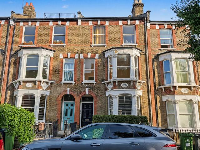 Flat for sale in London Borough of Camden, Greater London