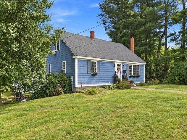 House for sale in Groveland, Massachusetts
