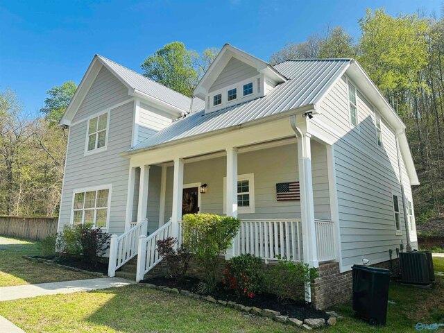 House for sale in Guntersville, Alabama