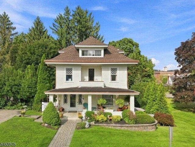 House for sale in Hackettstown, Warren County