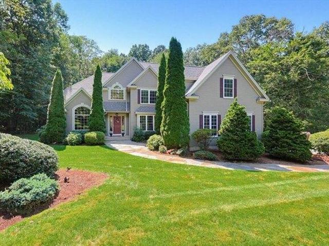 House for sale in Hadley, Massachusetts