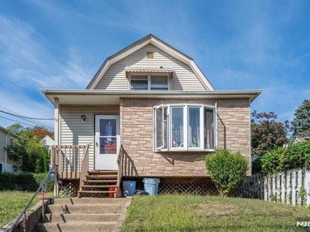 House for sale in Passaic, New Jersey