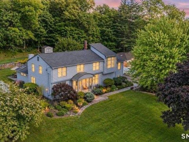 House for sale in Hamden, Connecticut