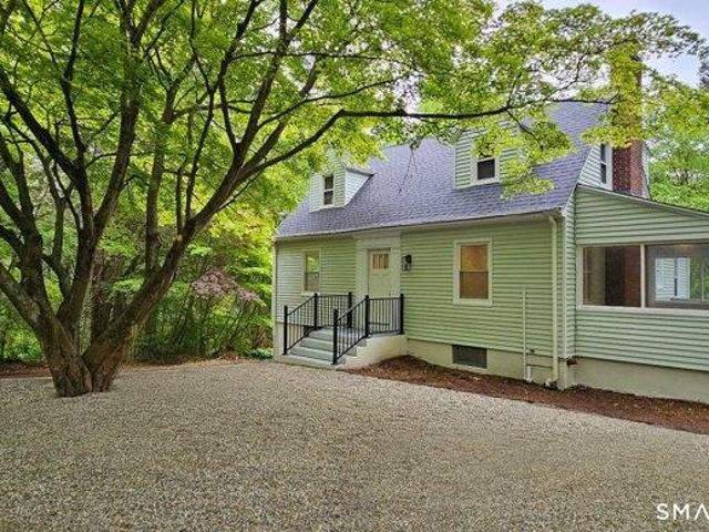 House for sale in Hamden, Connecticut