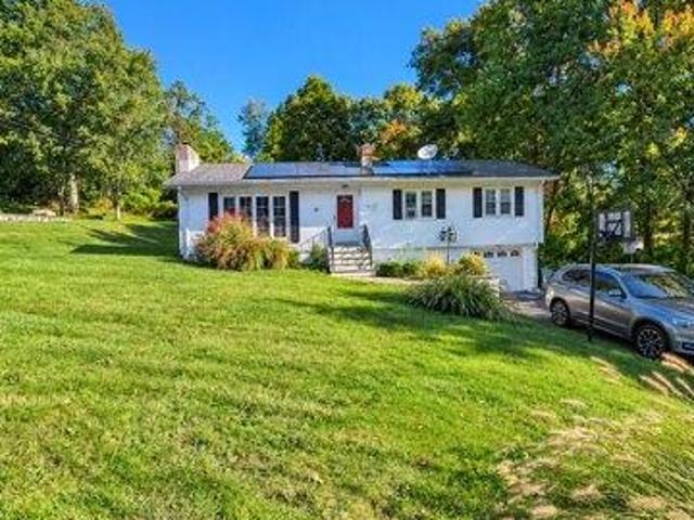 House for sale in Hamden, South Central Connecticut Planning Region
