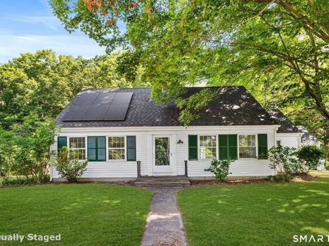 House for sale in Hamden, Connecticut