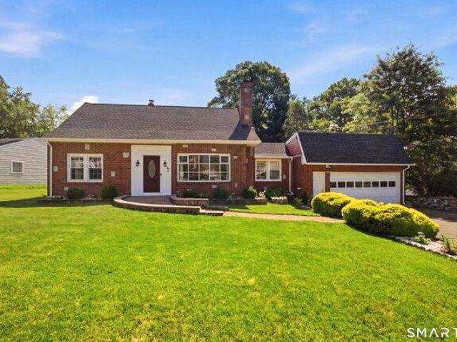 House for sale in Hamden, Connecticut