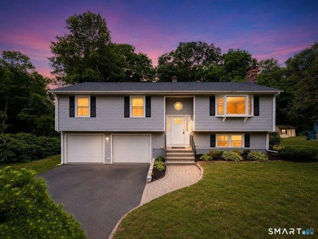 House for sale in Hamden, Connecticut