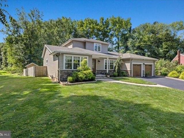 House for sale in Crosswicks, New Jersey
