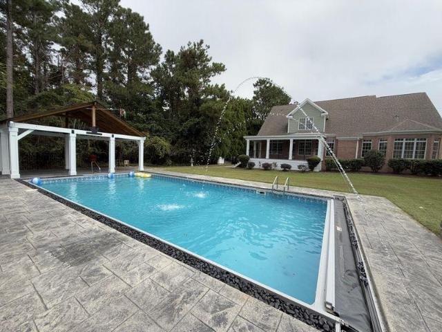 House for sale in Hampstead, North Carolina