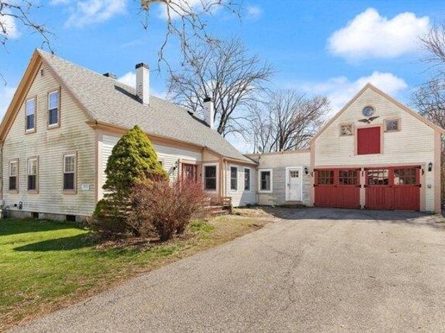 House for sale in Hanson, Massachusetts