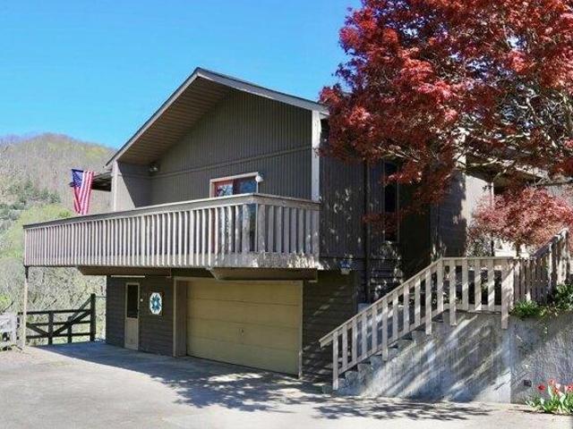 House for sale in Betsy Layne, Kentucky