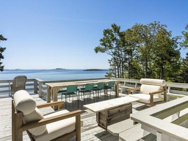 House for sale in Bailey Island, Maine