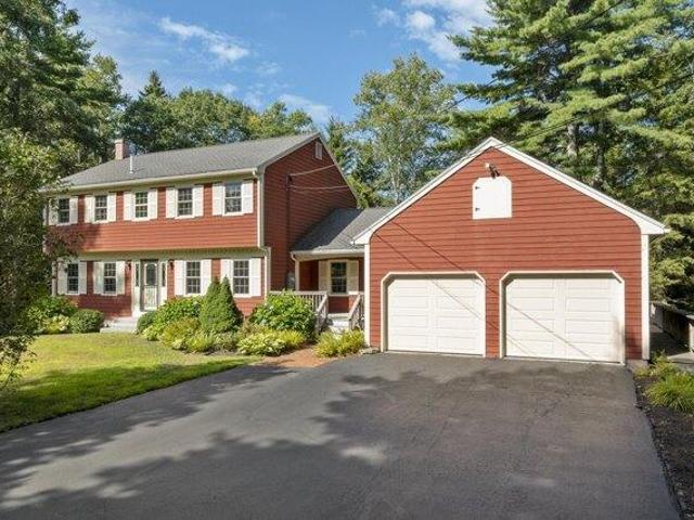 House for sale in Bailey Island, Maine