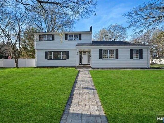 House for sale in Harrington Park, New Jersey