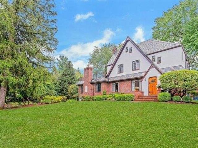 House for sale in Harrington Park, New Jersey