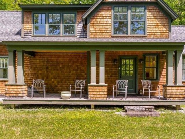 House for sale in Plantsville, Vermont