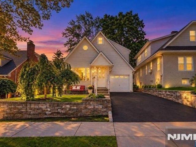 House for sale in Hasbrouck Heights, Bergen County