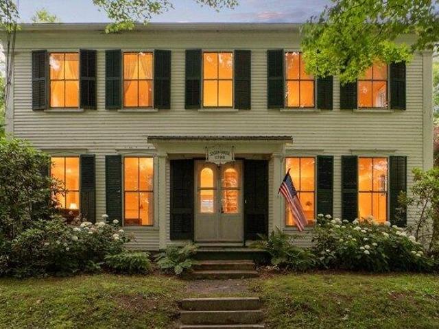 House for sale in New Hampshire