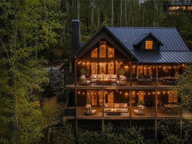 House for sale in Highlands, North Carolina