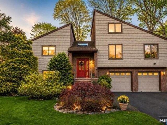 House for sale in Hillsdale, New Jersey